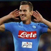  那不勒斯官宣续约当家射手奥斯梅恩  